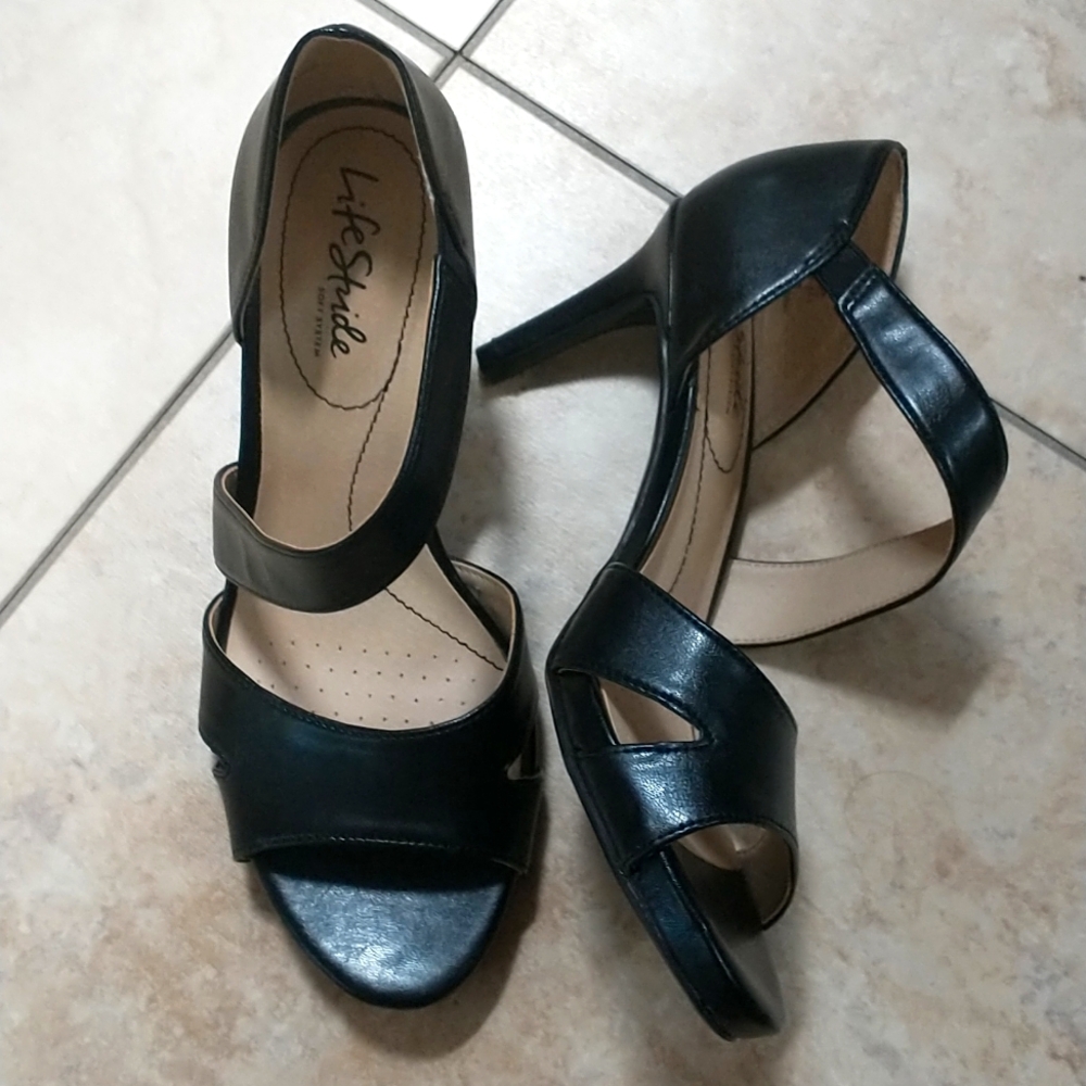 Life Stride Pumps